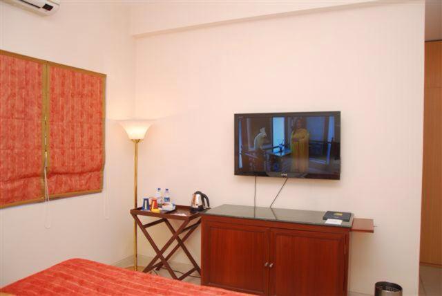 The Lalit Traveller Khajuraho Hotel Exterior photo