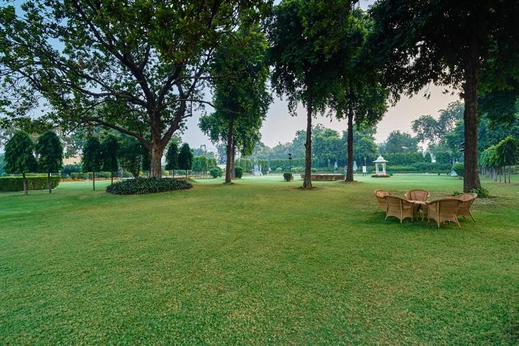 The Lalit Traveller Khajuraho Hotel Exterior photo